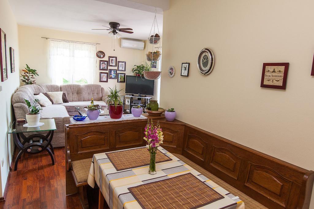 Apartments Villa Americana 자드라보노 객실 사진